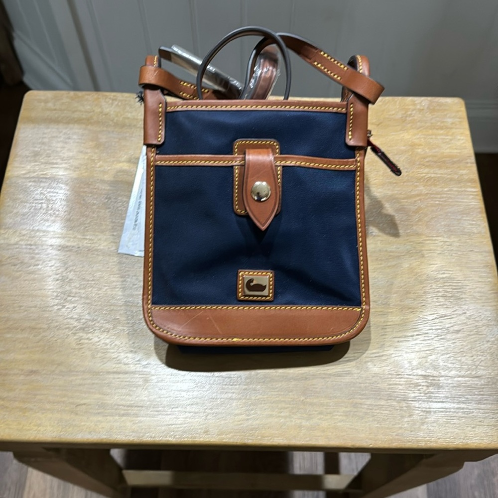 Dooney & Bourke